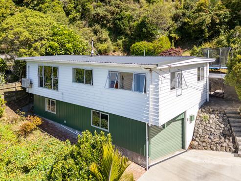 18 Canterbury Street, Karori