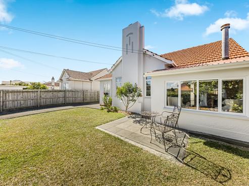 36 Mount Roskill Road, Mount Roskill