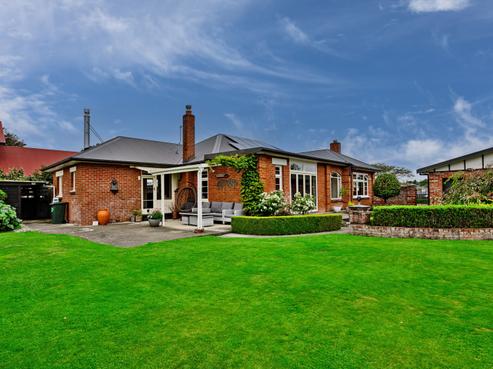 7 Antrim Street, Windsor