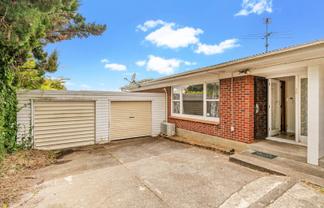 2/81 Christmas Road, Manurewa