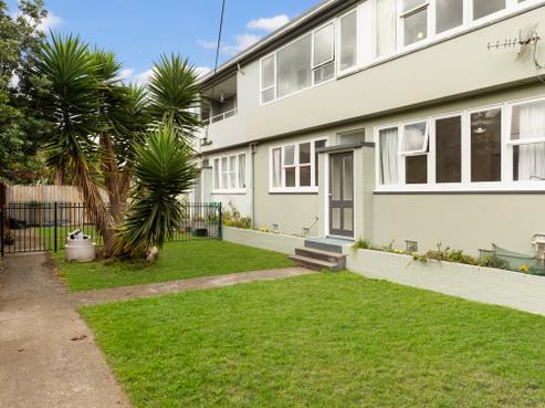 1/28 Scholefield Street, Petone