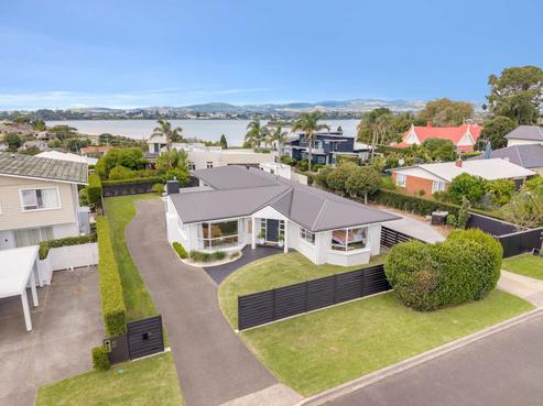 25 Hillcrest Road, Otumoetai