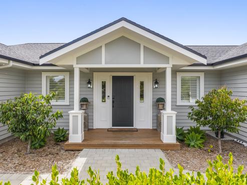 7 Lamont Place, Waikanae