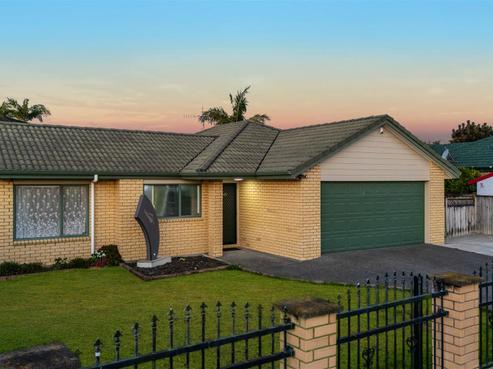 335 Mahia Road, Weymouth