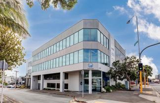 OFFICE WITH WAREHOUSE OPTION
