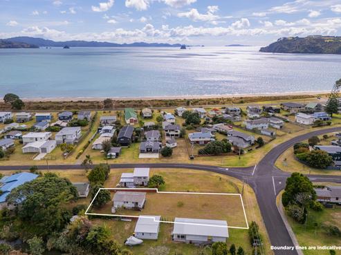 3 Rees Avenue, Cooks Beach