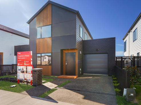 18 Gaylard Avenue, Greenhill Park
