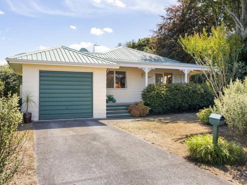 32 Dixon Road, Fitzroy