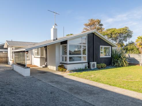 97 Pacific Road, North New Brighton