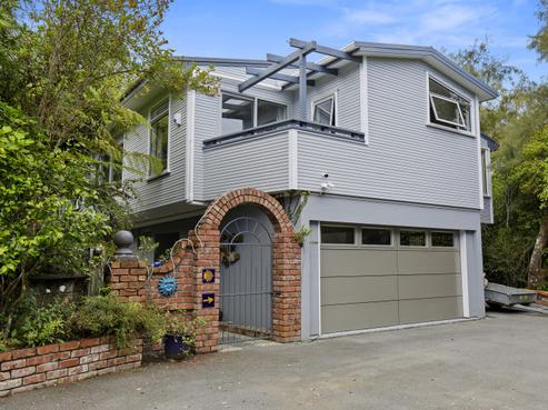 106 Park Road, Belmont