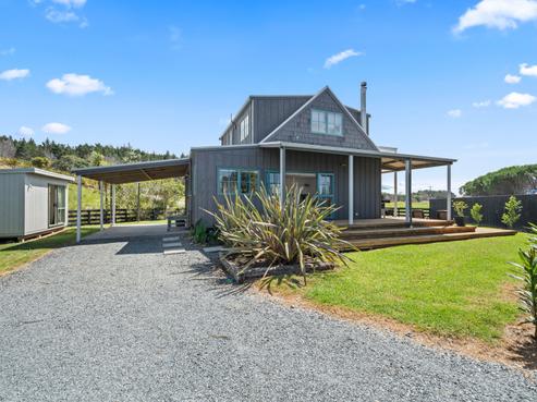 806 Cove Road, Waipu
