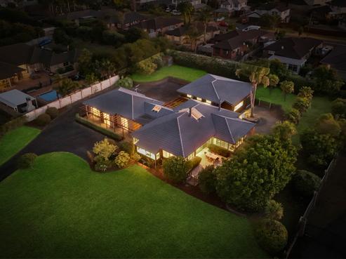 18 Burgundy Park Avenue, Henderson