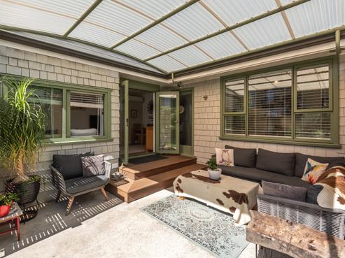 81 Edward Avenue, Edgeware