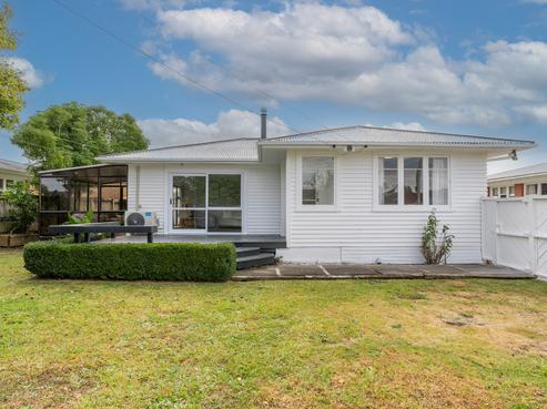 8 Fenwick Crescent, Hillcrest