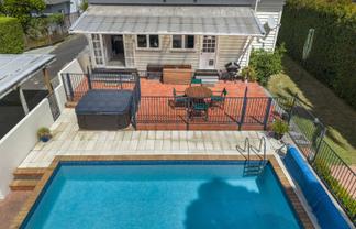 4/9 Lillington Road, Remuera