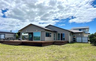 602 Matarangi Drive, Matarangi