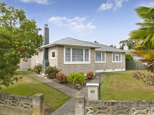 69 South Road, Masterton