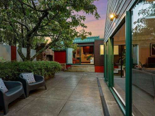 47 Nui Mana Place, Te Atatu South