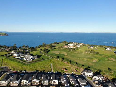 30 Whale Bay Rise, Gulf Harbour