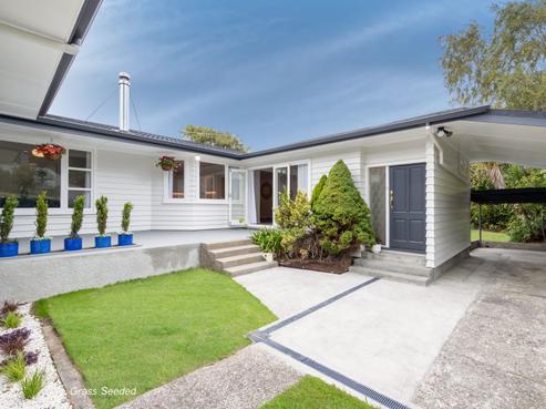 32 Field Street, Silverstream