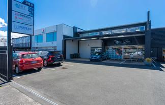 Standalone with Prime Street Frontage