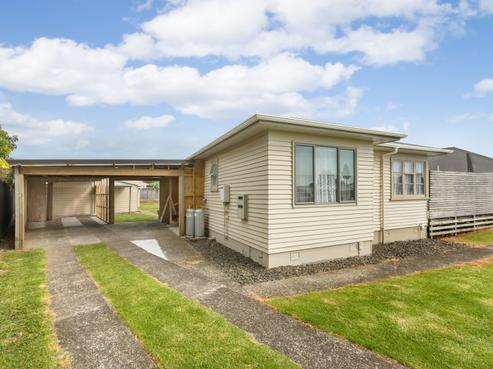 15 Clive Road, Katikati