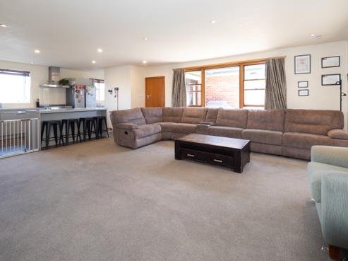 1 Smitheram Street, Allenton