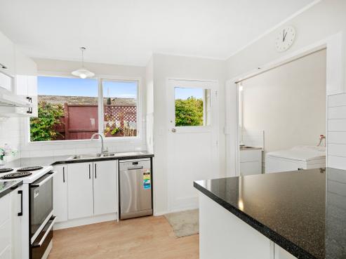 37A Colchester Crescent, Newlands