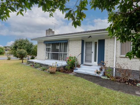 2 Sandringham Road, Enderley
