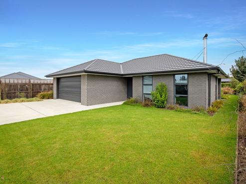 27 Newbrook Terrace, Darfield