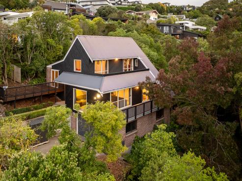 106 Soleares Avenue, Mount Pleasant