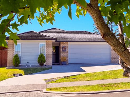 5 Minerva Avenue, Helensville
