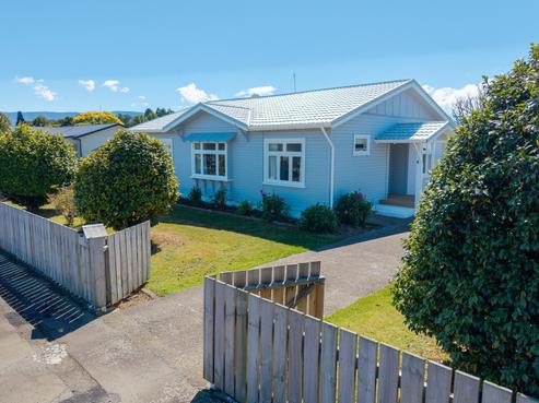 4 Alexandra Street, Dannevirke