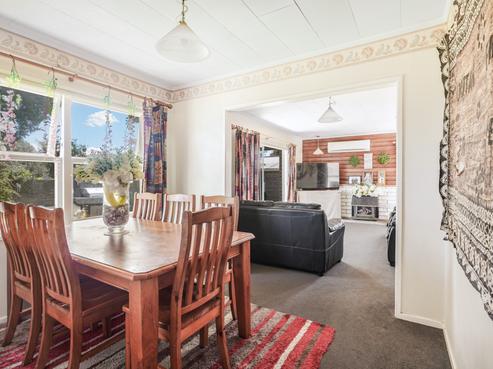 65 Resthill Crescent, Glenview