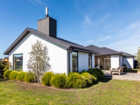 6 Wakeman Drive, Lincoln