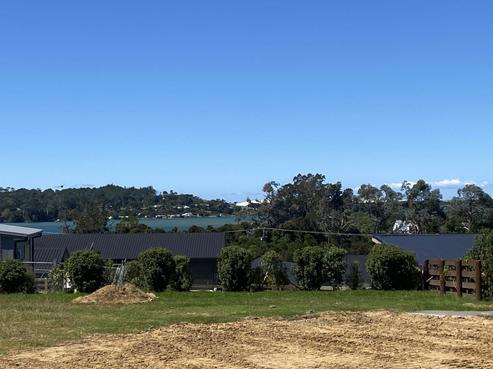 36 Old Waipu Road, Mangawhai