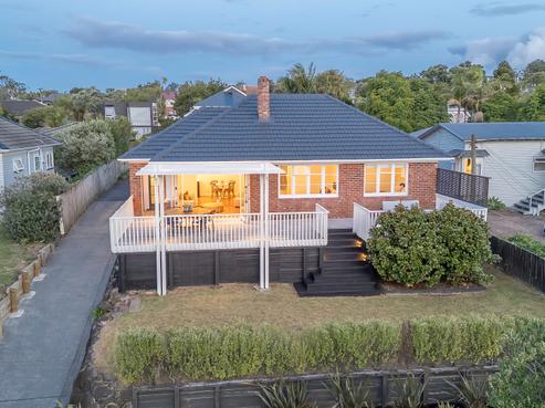 12 Seaside Avenue, Waterview