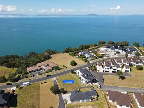 303 Pinecrest Drive, Gulf Harbour