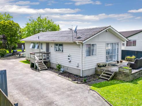 27 Sidey Avenue, Clover Park