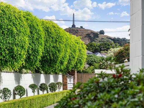 2/49A Amaru Road, One Tree Hill