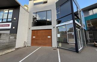  Very Smart - Warehouse and Office Unit
