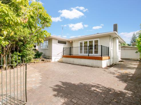16 Koru Street, Mangere Bridge