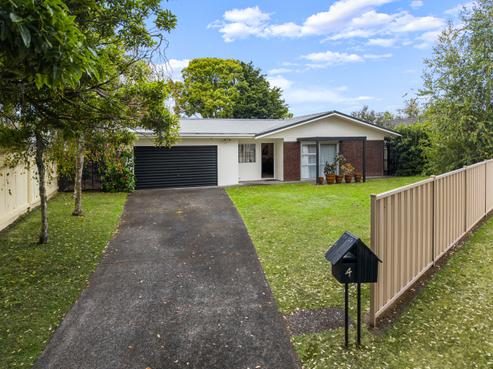 4 Gulliver Place, Conifer Grove