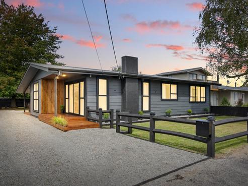 16 Oak Street, Masterton