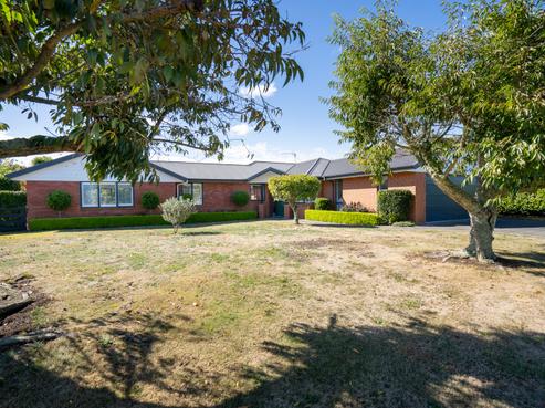 3 De La Mare Drive, Leamington
