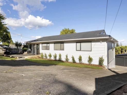 30 Waimumu Road, Massey