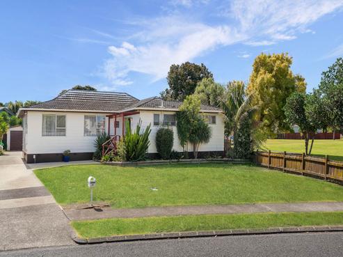 37 Darren Crescent, Half Moon Bay