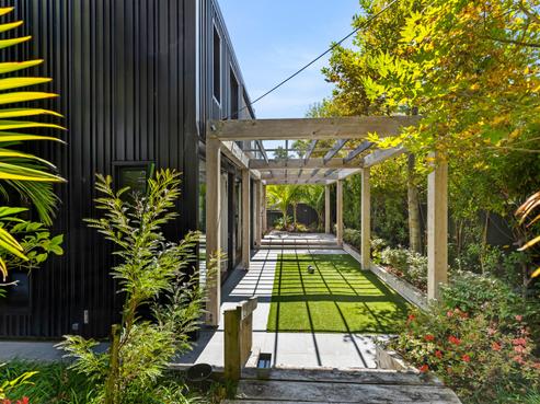 1G Eversleigh Road, Belmont