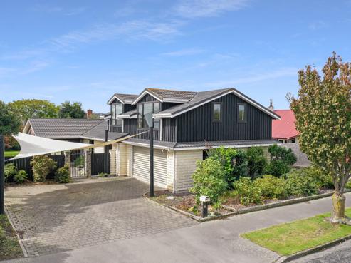10 Churchill Avenue, Allenton