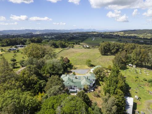 29 Cemetery Road, Maunu